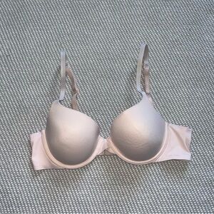 Calvin Klein Perfectly Fit Lightly Lined T-Shirt Bra Light Pink Sz 34B